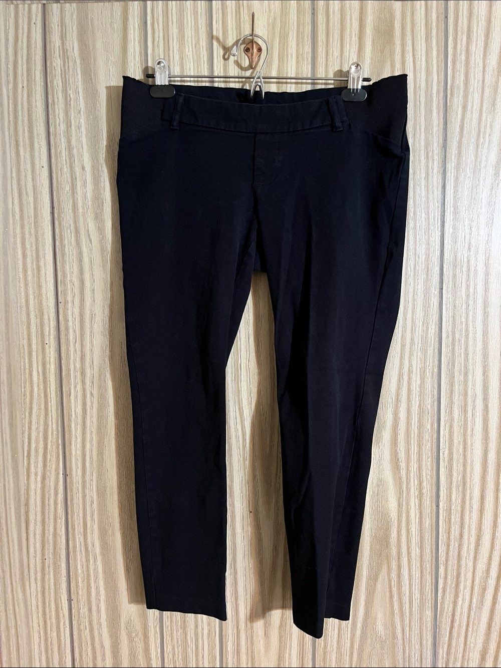 Old Navy Black Maternity Pixie Side-Panel Pants